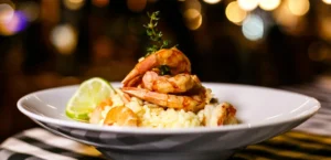 طرز تهیه ریزوتوی میگو با برنج ایرانی